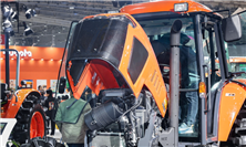 2026年1-2月我国大型拖拉机累计产量同比增长9.4%